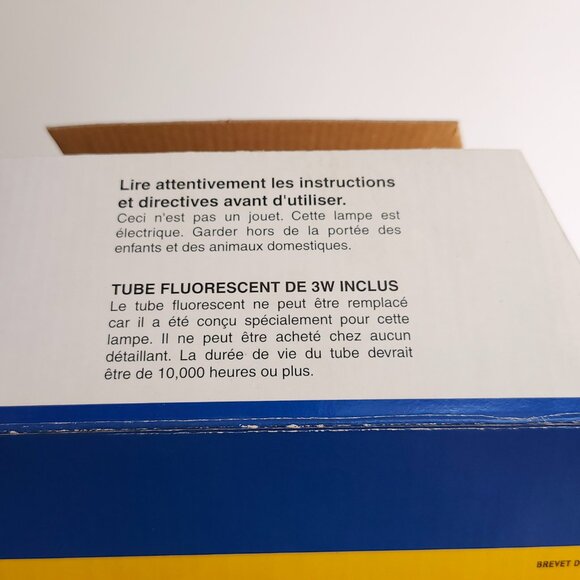 VINTAGE AQUA TUBE CD HOLDER BNIP Lava Lamp CD holder Holds 36 CDs WORKS - Picture 7 of 9